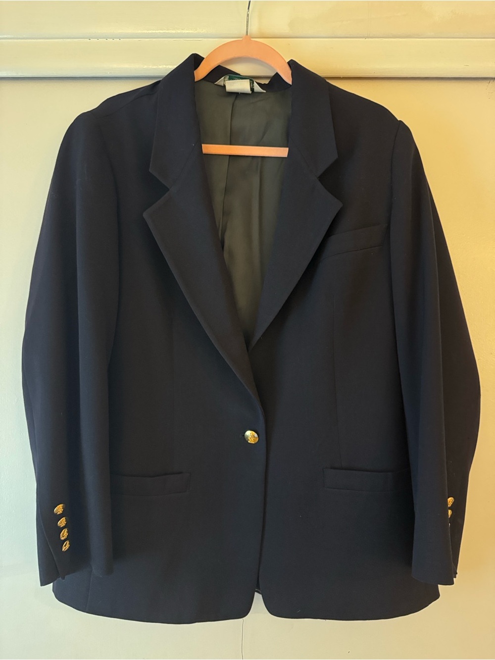 Vintage Austin Reed Navy Blue 100% Pure Wool Blazer Gold Crest Buttons